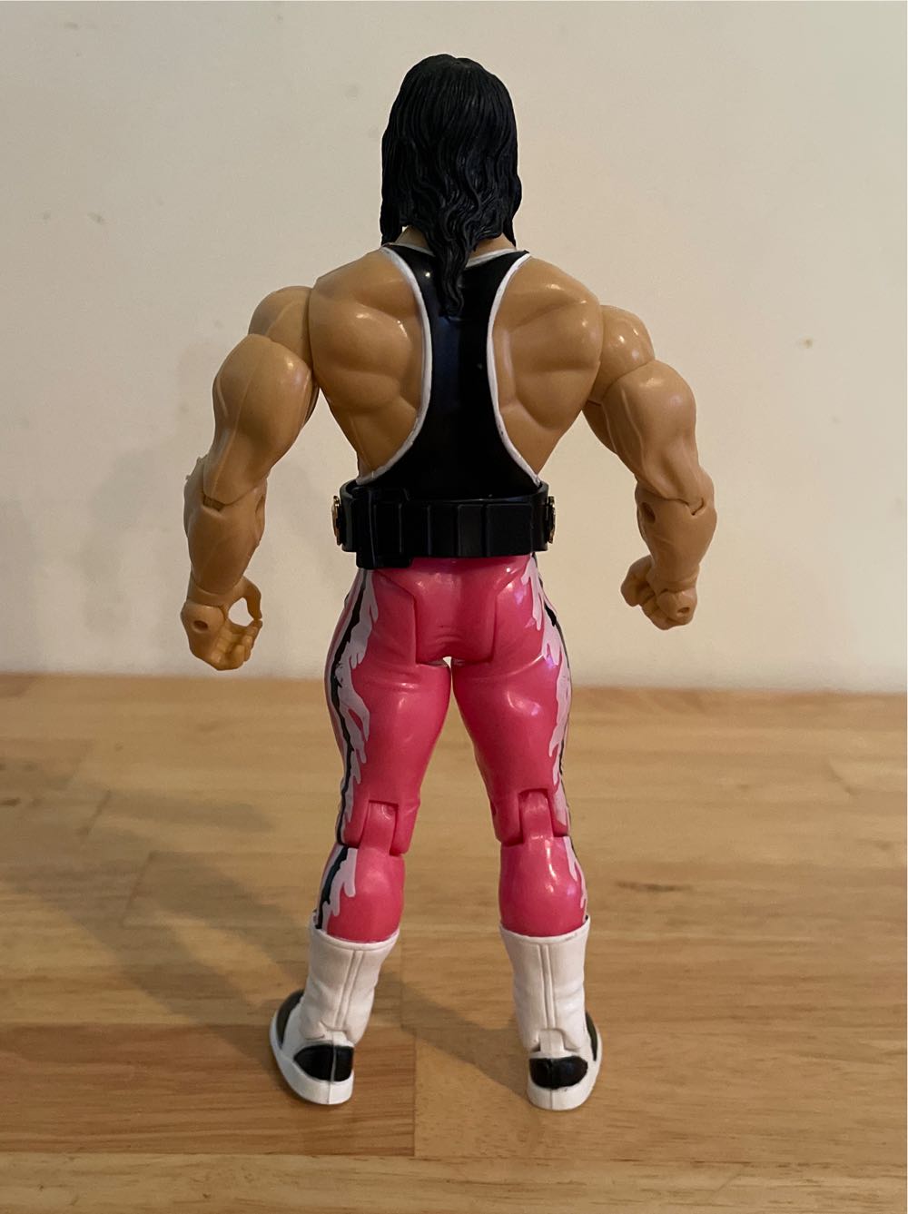 Bret “Hit Man” Hart - WWE Jakks Pacific Classic Superstars (WWE Jakks Pacific Classic Superstars Series 1) action figure collectible - Main Image 2