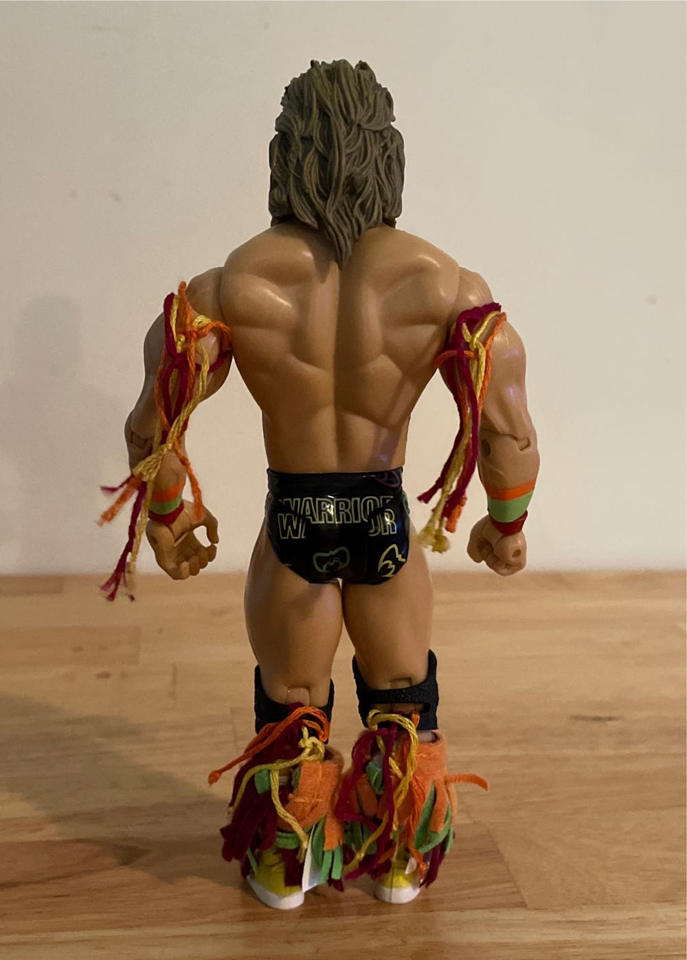 Ultimate Warrior - WWE Jakks Pacific Classic Superstars (WWE Jakks Pacific Classic Superstars Series 7) action figure collectible - Main Image 4