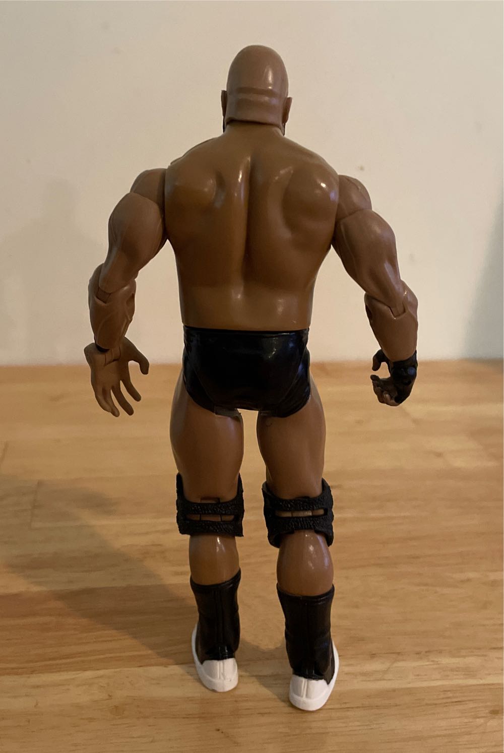 Bad News Brown - Jakks Pacific (WWE Classic Superstars) action figure collectible - Main Image 2