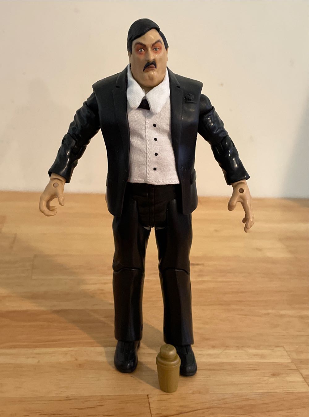 Paul Bearer - WWE Jakks Pacific Classic Superstars (WWE Jakks Pacific Classic Superstars Series 9) action figure collectible - Main Image 3
