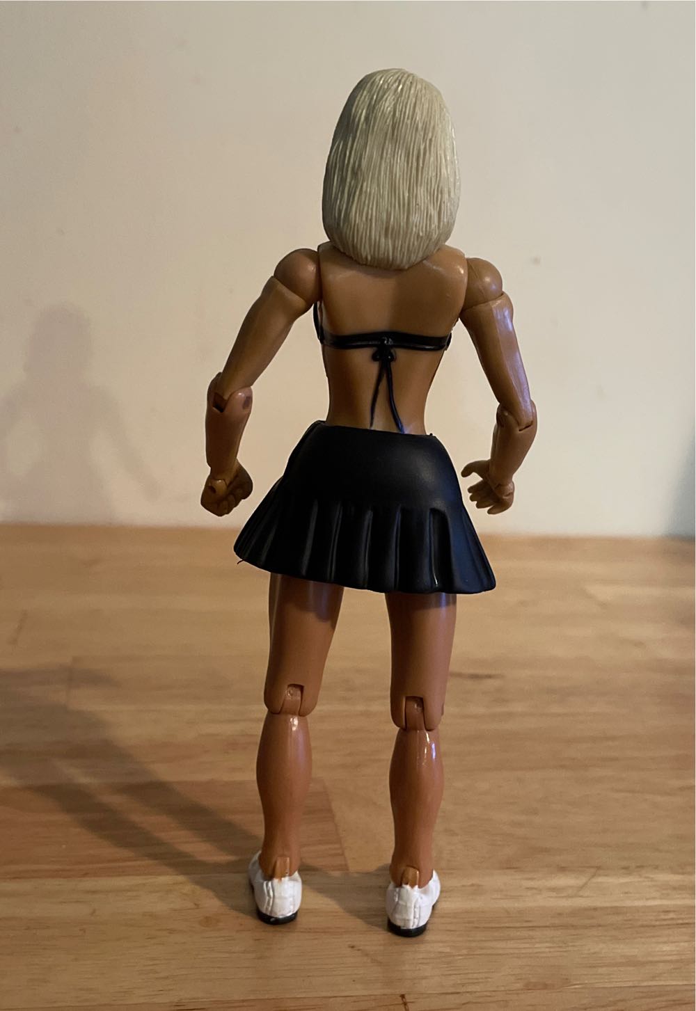 Sunny - WWE Jakks Pacific Classic Superstars (WWE Jakks Pacific Classic Superstars Series ToyFare Magazine Exclusive 1 of 3000) action figure collectible - Main Image 2