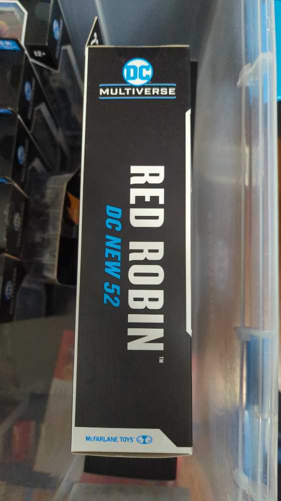 RED ROBIN Action Figure  - McFarlane Toys (DC Multiverse) action figure collectible [Barcode 787926152517] - Main Image 3
