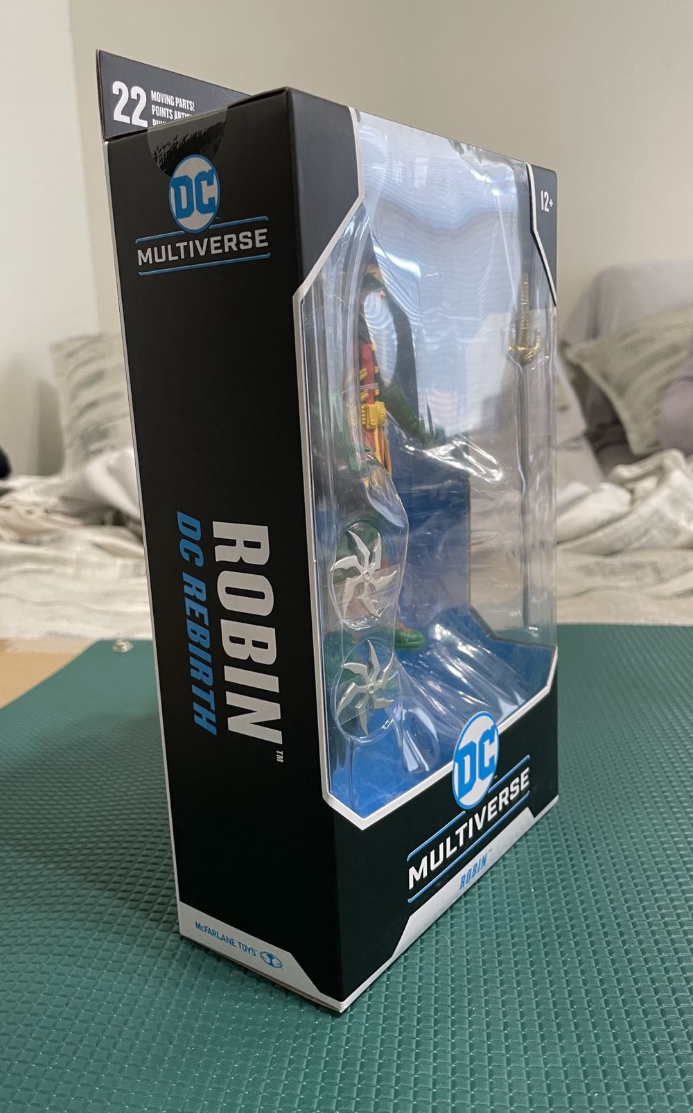 DC Multiverse- Robin - McFarlane Toys (DC Rebirth) action figure collectible [Barcode 787926151374] - Main Image 3