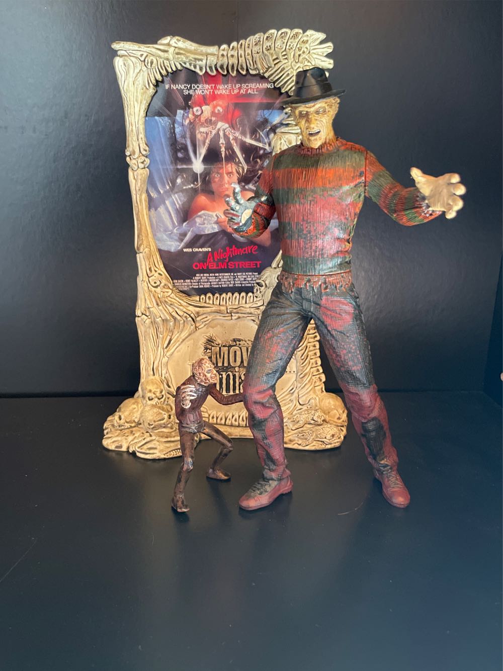 MEZCO : Halloween III : Season Of The Witch Trick-or-treaters Boxed Set