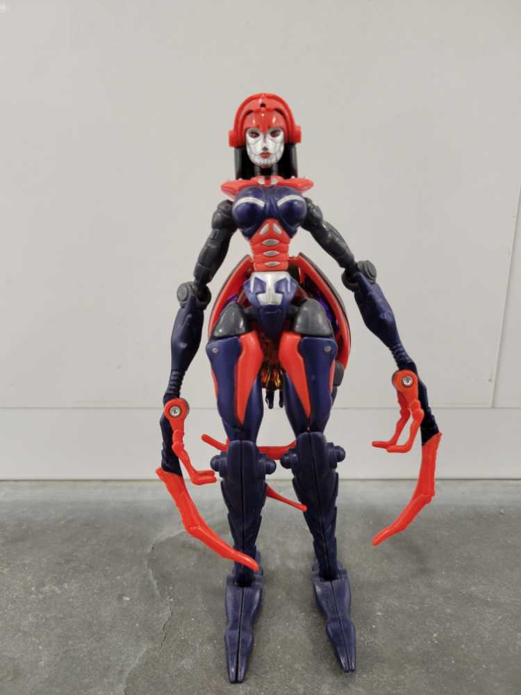 Crystal Widow VS Oil Slick and  - Hasbro (Universe) action figure collectible - Main Image 2