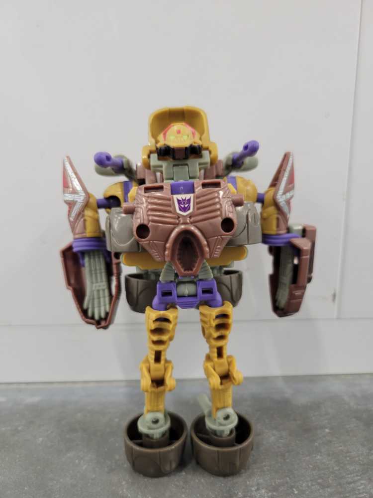 Nemesis Strika - Hasbro (Universe) action figure collectible - Main Image 2