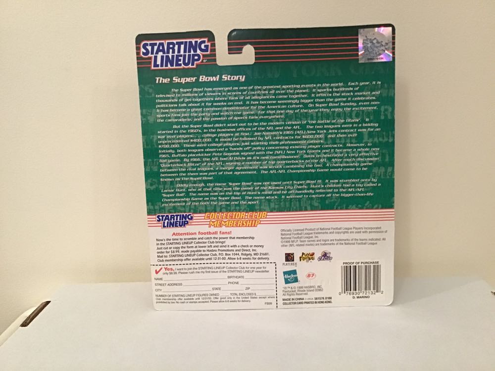 Dan Marino - Kenner action figure collectible - Main Image 2