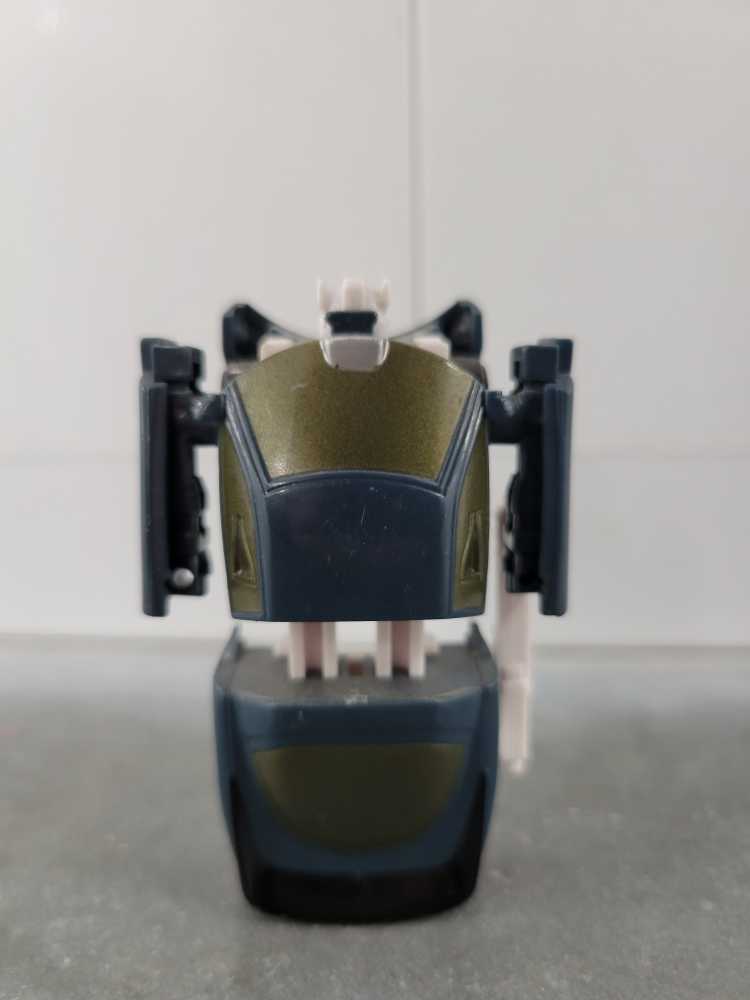 Bluestreak - Hasbro (Universe) action figure collectible - Main Image 3