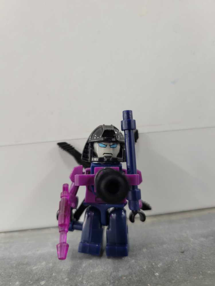 Studio Series 86 - 16 Arcee