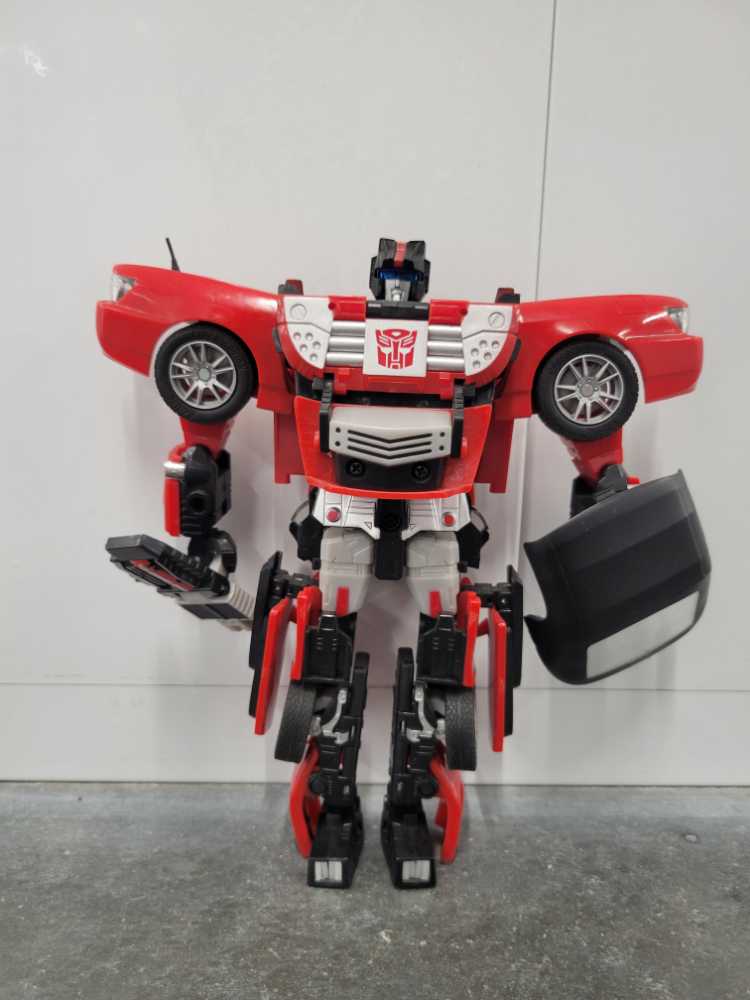 Windcharger 2nd Robot Mode - Hasbro (Alternators) action figure collectible - Main Image 2