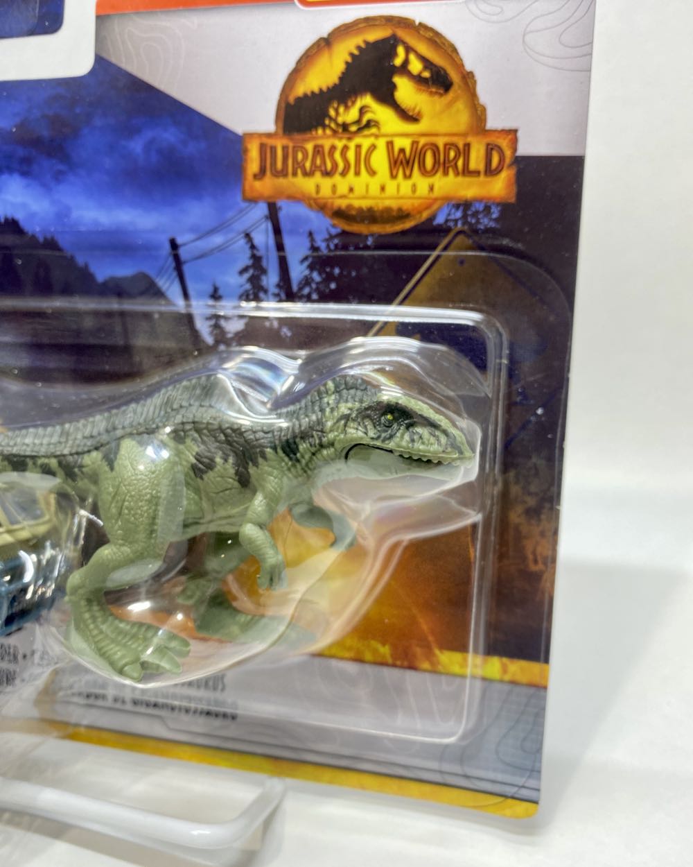 Matchbox Jurassic World Dino Transporters 1 Vehicle & 1-2 Mini Dinosaurs Ages 3 Years Old & Up  action figure collectible [Barcode 887961989519] - Main Image 4