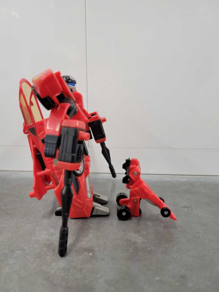 Swerve with Roadhandler  - Hasbro (Universe) action figure collectible - Main Image 3