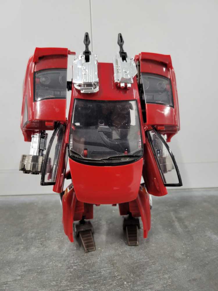 Rumble Robot Mode Wal-Mart  - Hasbro (Alternators) action figure collectible - Main Image 4