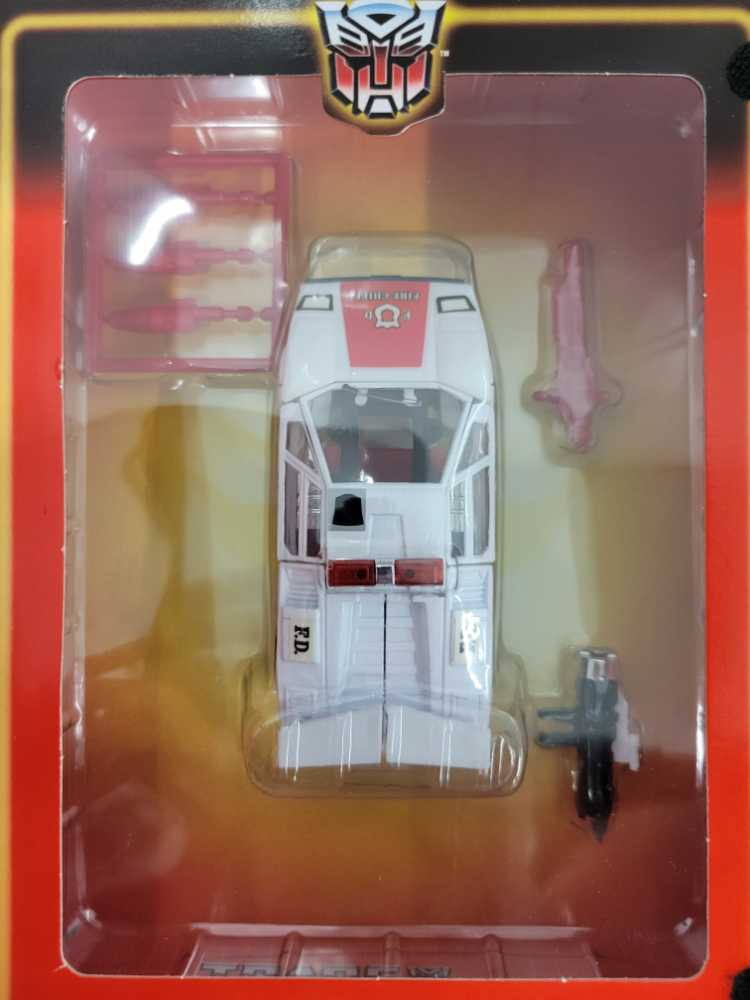 Red Alert (Boxed) Toys"R"Us  - Hasbro (Reissue) action figure collectible - Main Image 2