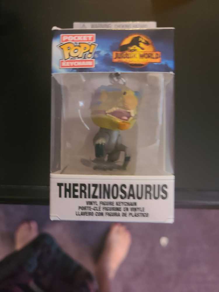 Jurassic World Dominon Therizinosaurus Keychain   action figure collectible [Barcode 889698552981] - Main Image 2