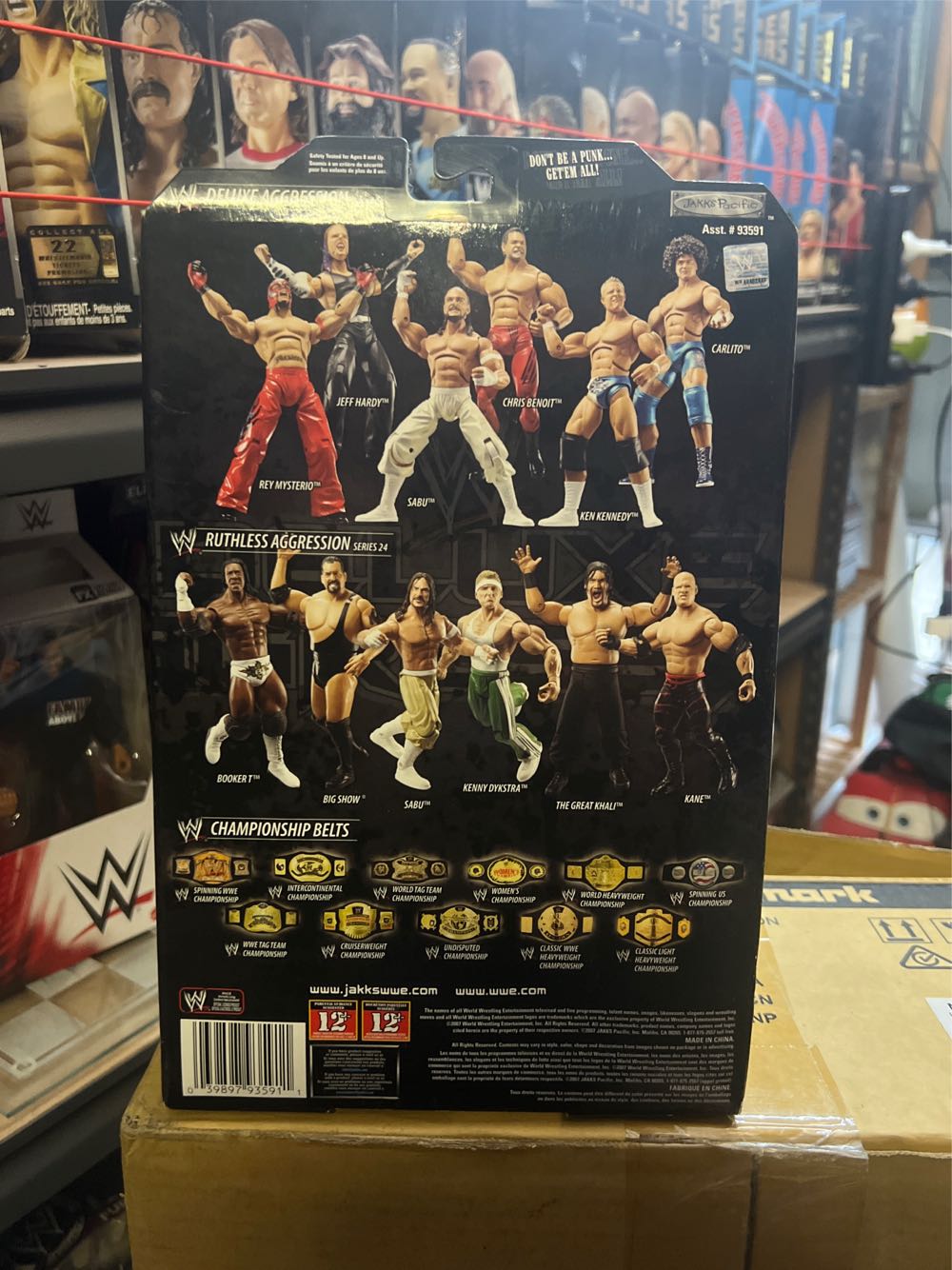 Jeff Hardy Deluxe Aggression Series 7 - Jakks Pacific - WWE (WWE Deluxe Aggression Series) action figure collectible [Barcode 039897935911] - Main Image 2