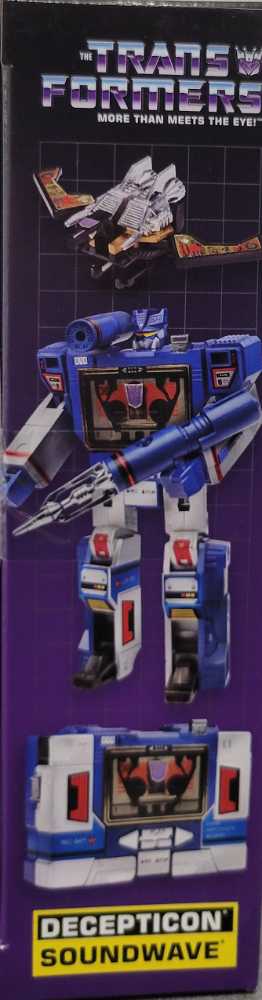 Soundwave Wal-Mart  - Hasbro (Reissue) action figure collectible - Main Image 4
