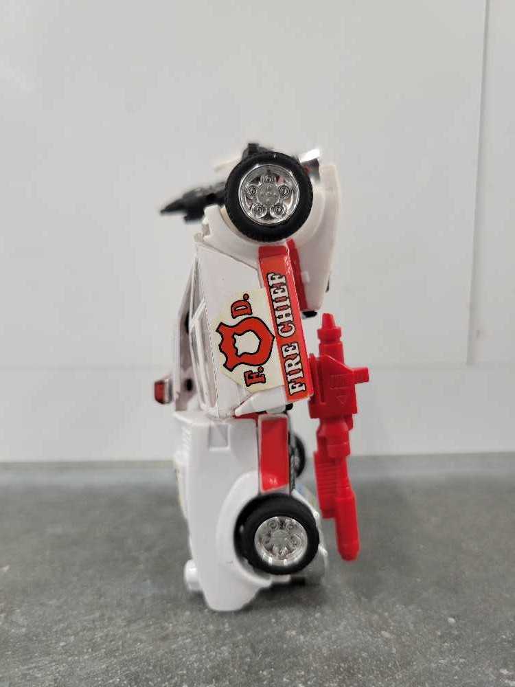 Red Alert - Hasbro (Reissue) action figure collectible - Main Image 3