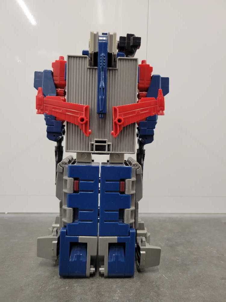 Powermaster Optimus Prime With Hi-Q Apex Armor (Robot Mode) Toys"R"Us Hi-Q Hi Q - Hasbro (Reissue) action figure collectible - Main Image 4