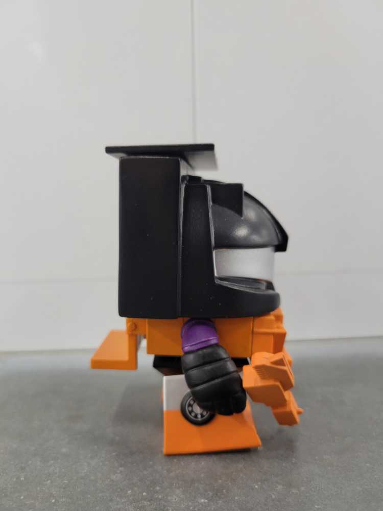 Longhaul Orange - Hasbro (Loyal Subjects) action figure collectible - Main Image 2