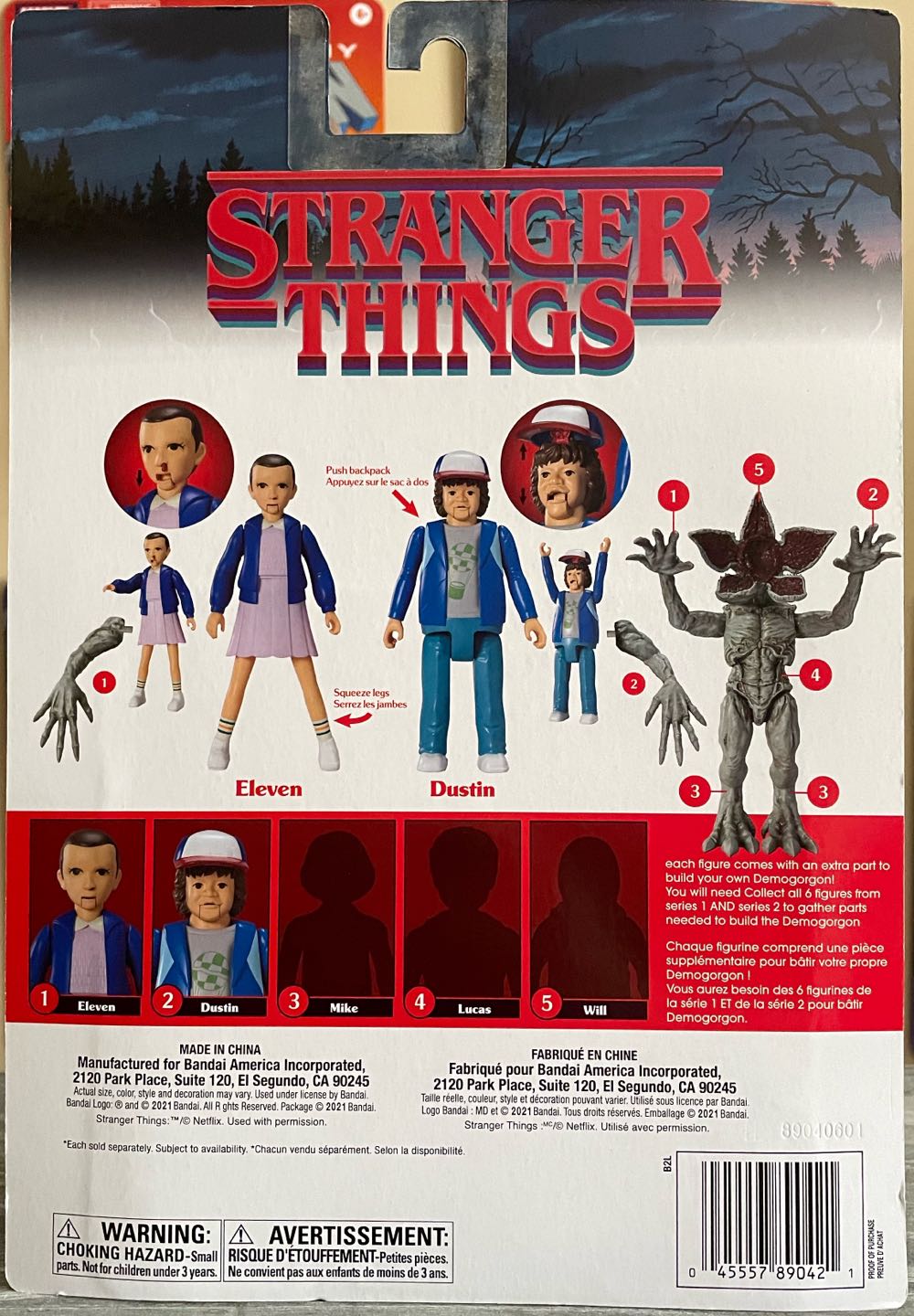 Dustin - Bandai (Stranger Things: Fright Features) action figure collectible [Barcode 045557890421] - Main Image 2