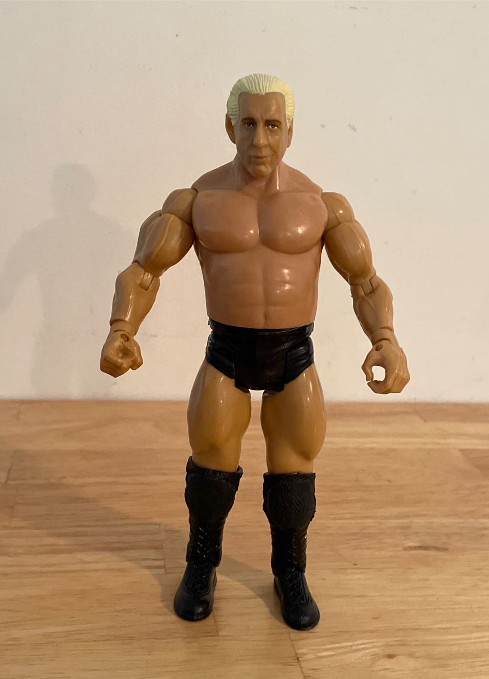 “Nature Boy” Ric Flair - WWE Jakks Pacific Ruthless Aggression Series (WWE Jakks Pacific Ruthless Aggression Series 20) action figure collectible - Main Image 3