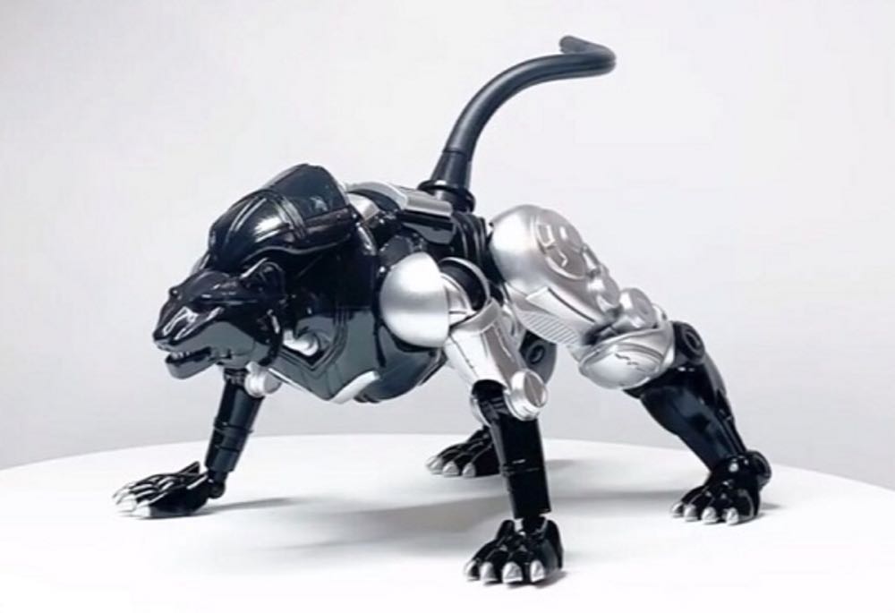 TransArt BWM 03 Metal Panther Commander - Transart (3rd Party Transformers Masterpiece) action figure collectible - Main Image 3