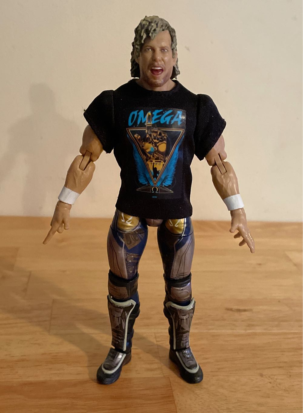 Kenny Omega - Jazwares AEW (AEW Jazwares Unrivaled Collection ShopAEW Exclusive Series 1) action figure collectible - Main Image 3