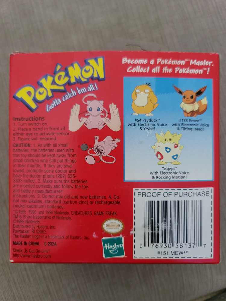 Mew  - Hasbro (Pokémon) action figure collectible [Barcode 076930581377] - Main Image 2