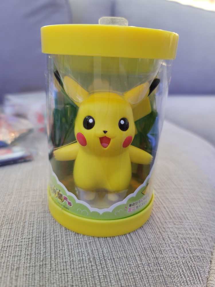 Pikachu  - Tomy (Pokémon) action figure collectible - Main Image 1