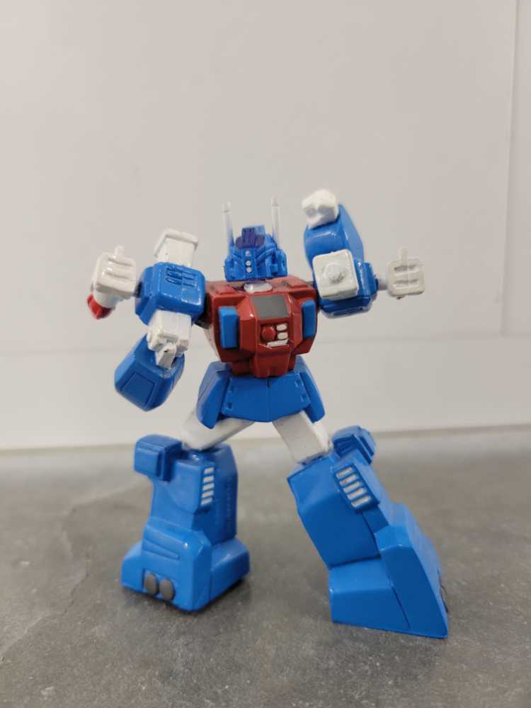 Ultra Magnus - Hasbro (Heroes Of Cybertron SCF) action figure collectible - Main Image 3
