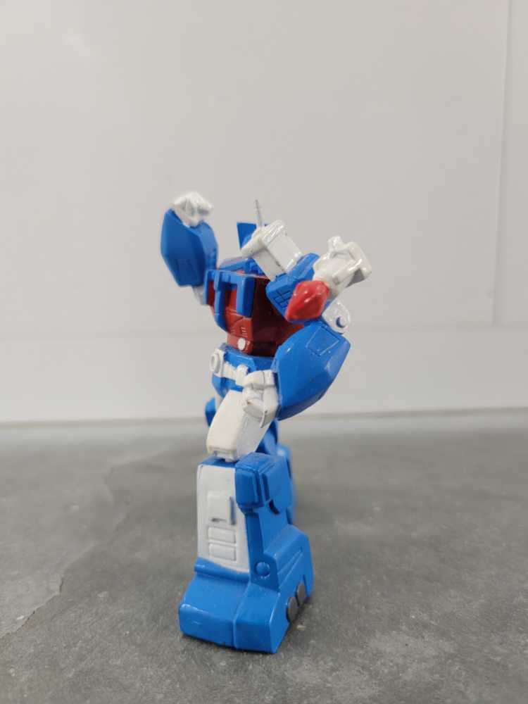 Ultra Magnus - Hasbro (Heroes Of Cybertron SCF) action figure collectible - Main Image 4