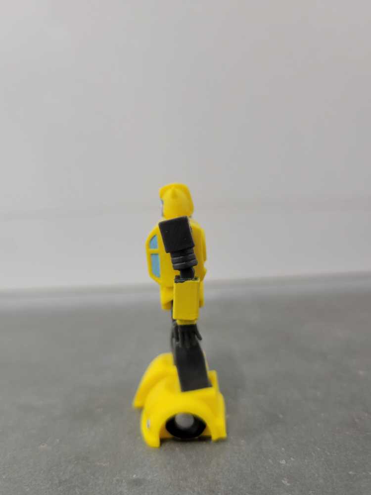 Bumblebee  - Hasbro (Worlds Smallest) action figure collectible - Main Image 4