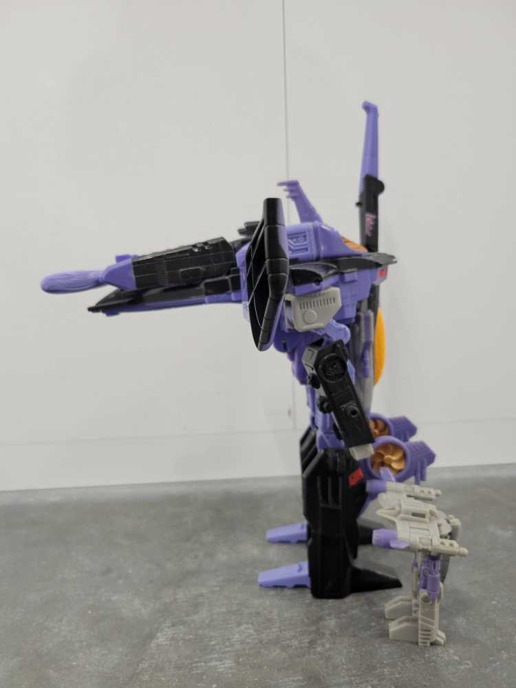 Skywarp With Thunderclash 2nd Robot Mode - Hasbro (Armada) action figure collectible - Main Image 3