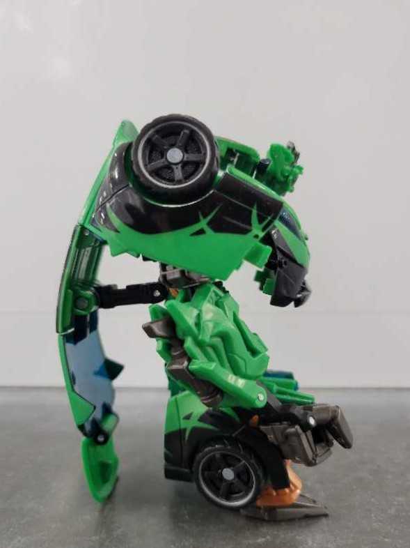 Skids Tuner - Hasbro (Hunt For The Decepticons) action figure collectible - Main Image 3