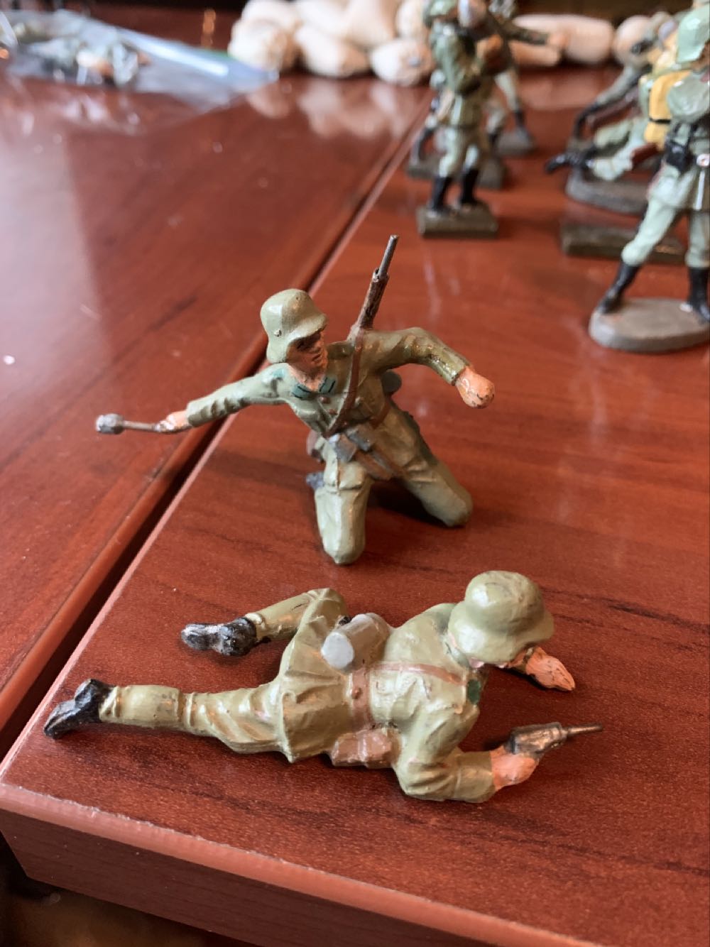 Lineol German Attacking - Lineol action figure collectible - Main Image 2