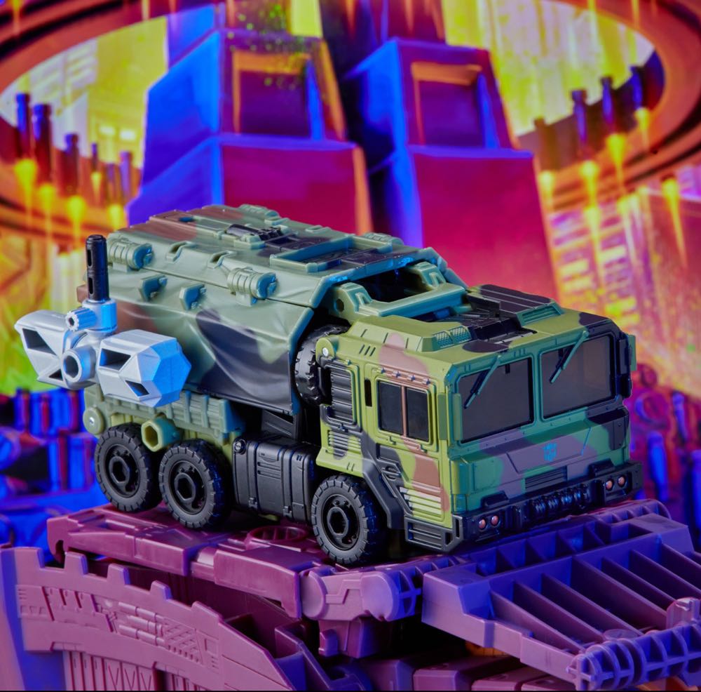 Wreck ‘N Rule - Bulkhead - Hasbro (Transformers Legacy) action figure collectible [Barcode 5010994145866] - Main Image 3