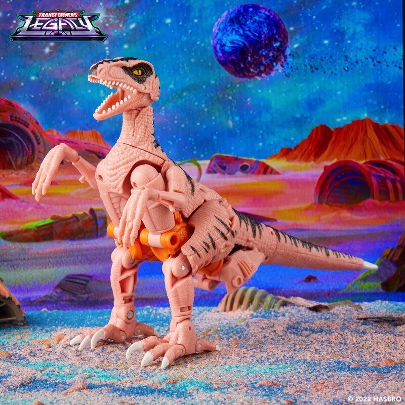 Transformers Legacy: Heroic Maximal Dinobot - Hasbro / Takara Tomy (Transformers Legacy) action figure collectible [Barcode 5010994145842] - Main Image 3