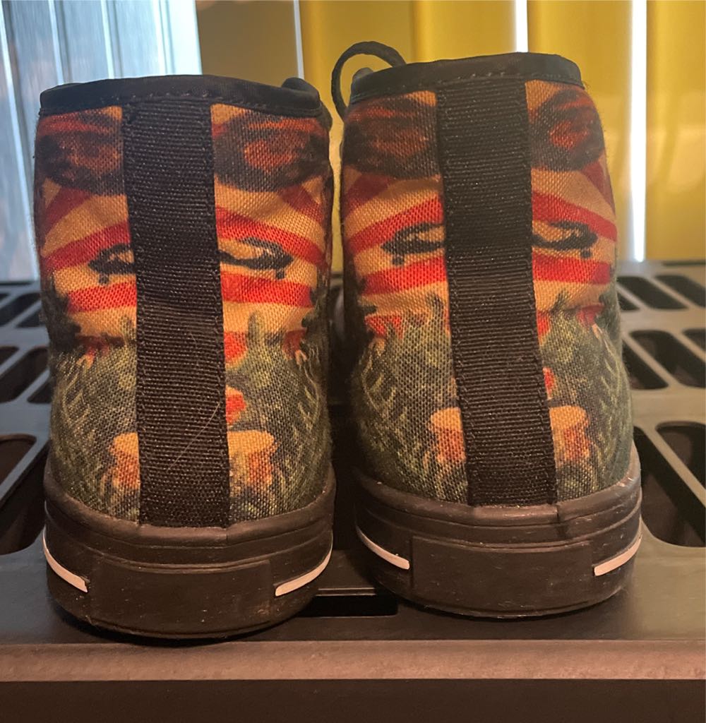 Godzilla Sneakers (Godzilla) action figure collectible - Main Image 3