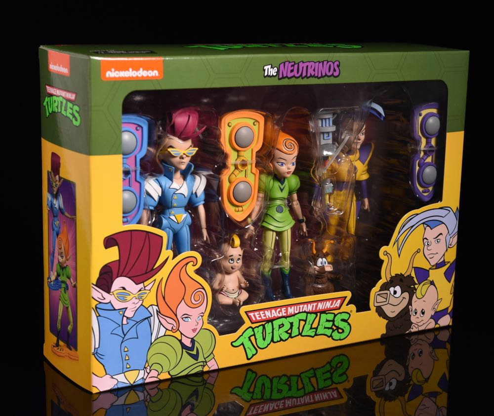 Mezco Rumble Skulls Pink Chaos Club Deluxe