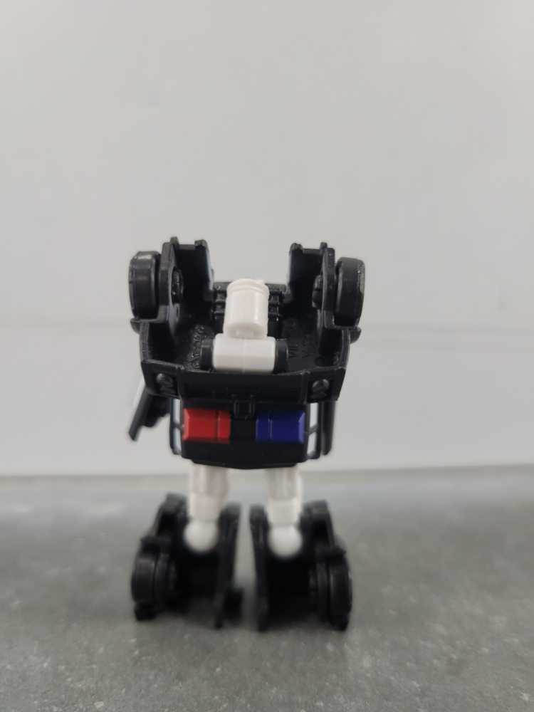 Steakout And Red Heat - Hasbro (Seige) action figure collectible - Main Image 3