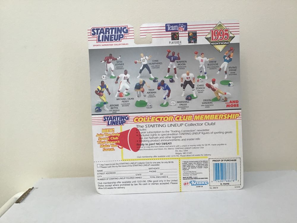 Brett Favre - Kenner action figure collectible - Main Image 2