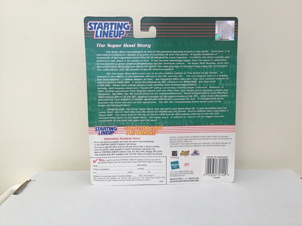 Terrell Davis - Kenner action figure collectible - Main Image 2