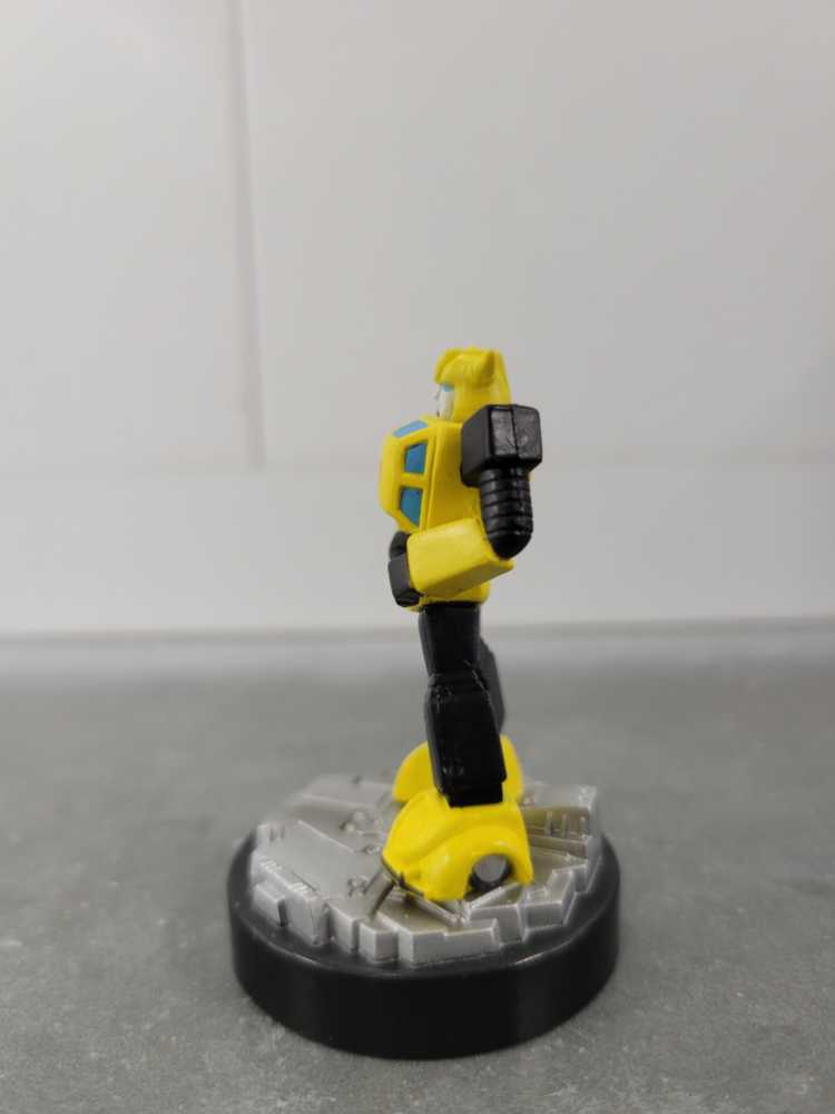 Bumblebee  - Takara (History Collection) action figure collectible - Main Image 4