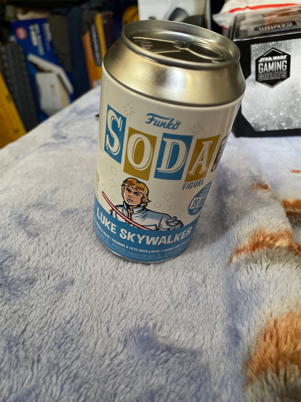 Luke Skywalker Star Wars Celebration Soda Vinyl Figure  action figure collectible [Barcode 889698641296] - Main Image 2