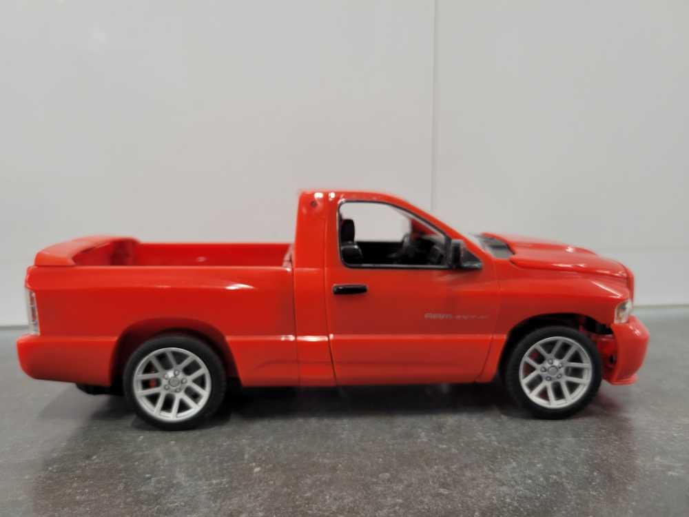 Optimus Prime Truck Mode - Hasbro (Alternators) action figure collectible - Main Image 3