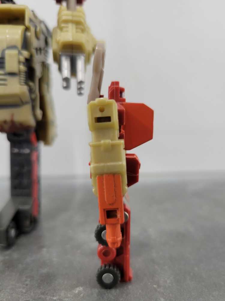 Blackout with Demolishor 2nd (Robot Mode) - Hasbro (Armada) action figure collectible - Main Image 2