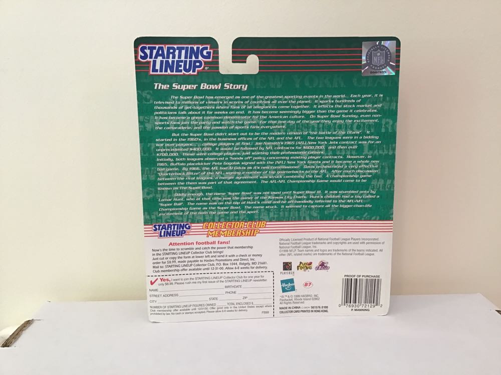 Peyton Manning - Kenner action figure collectible - Main Image 2