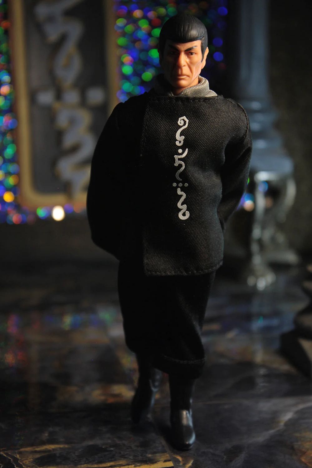 Mr. Spock - Mego (Star Trek The Motion Picture) action figure collectible [Barcode 850033232431] - Main Image 4