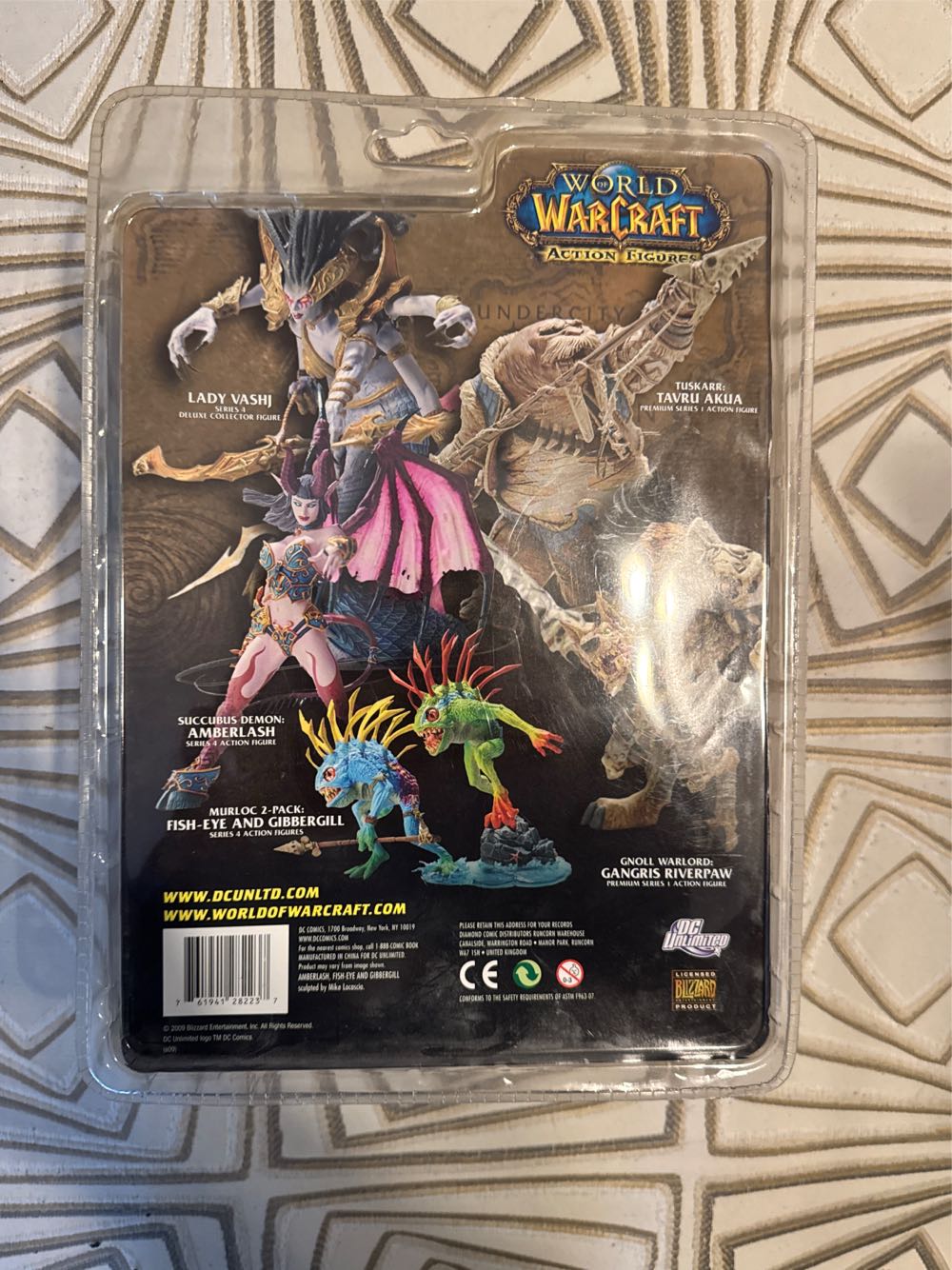 Dc Comics World Of Warcraft Series 4: Murloc Action Figure 2-pack: Fish-eye And Gibbergill Colors May Vary - DC Unlimited action figure collectible [Barcode 761941282237] - Main Image 3